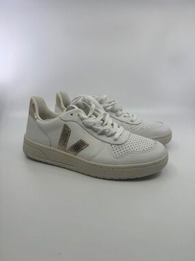 VEJA V-10 Leather Sneakers White Rose Gold Women's US 7 EU 38 Good Condition